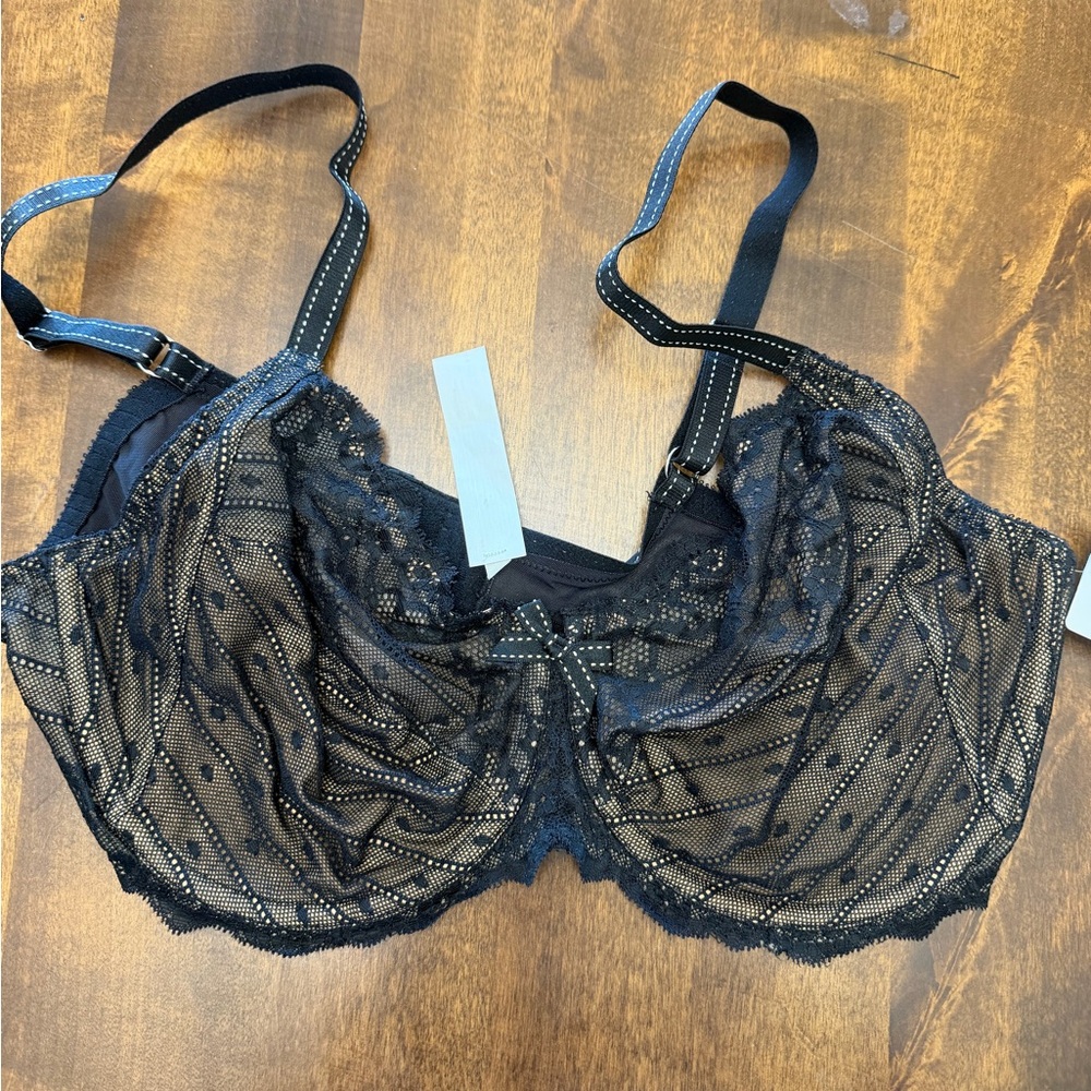 Women’s Bra Chantelle Black/Nude Lace 38E Unlined NWT